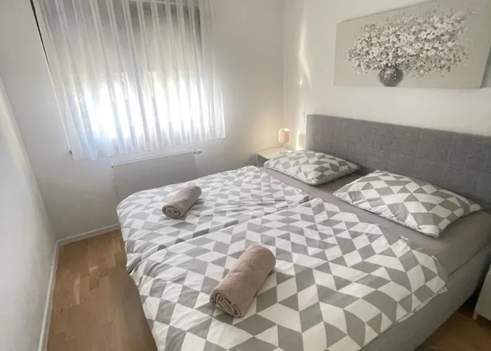 Cozy Lucky Place Apartment - Zumberacka With Free Private Parking