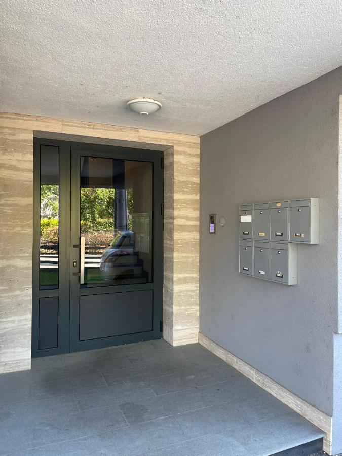 Lucky Place Apartment - Free Private Parking Apartment *